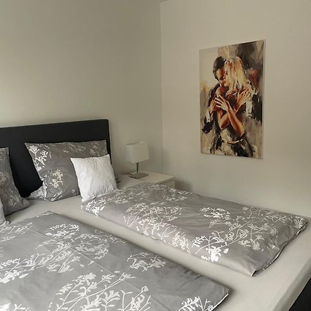 Appartement Im Herzen Von Leimen Esterno foto