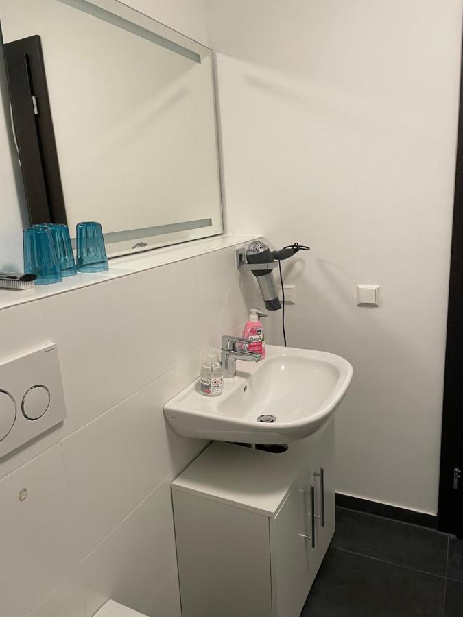 Appartement Im Herzen Von Leimen Esterno foto